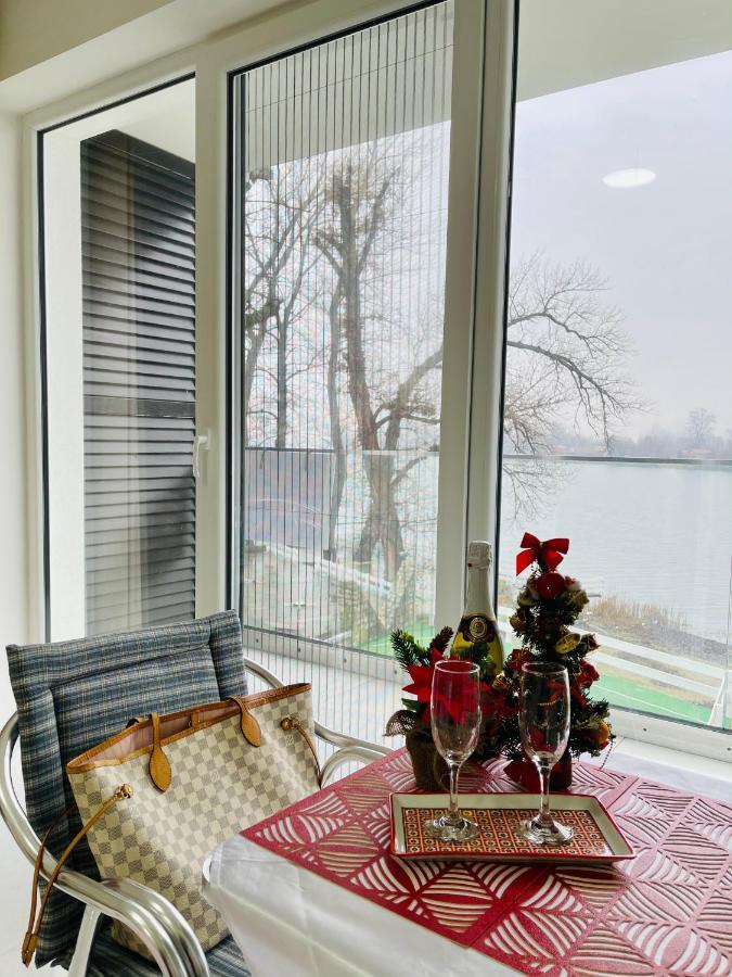 Lake View Tasic Veliko Gradiste Bagian luar foto